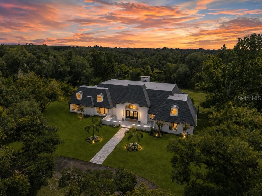 Property Photo: 7351 Iguana Drive FL 34241