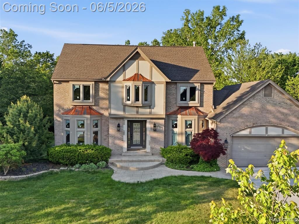 Property Photo:  1232 Bradbury Drive  MI 48098 6311 
