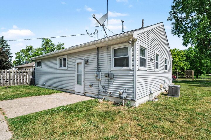 Property Photo:  1196 Shirley Drive  MI 48198 