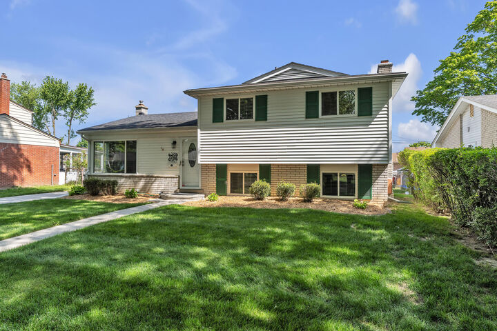 Property Photo:  35968 Jamison Street  MI 48154 