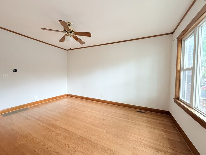 Property Photo: 3015 S Quinn Street IL 60608