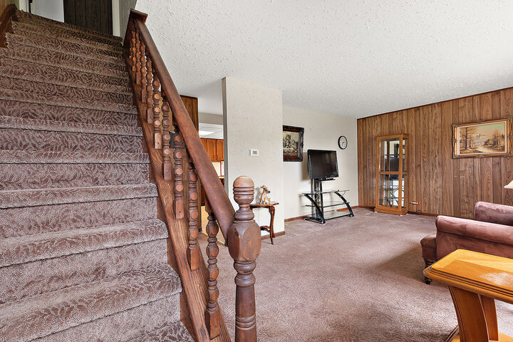 Property Photo: 5547 Fairway Drive IL 60418