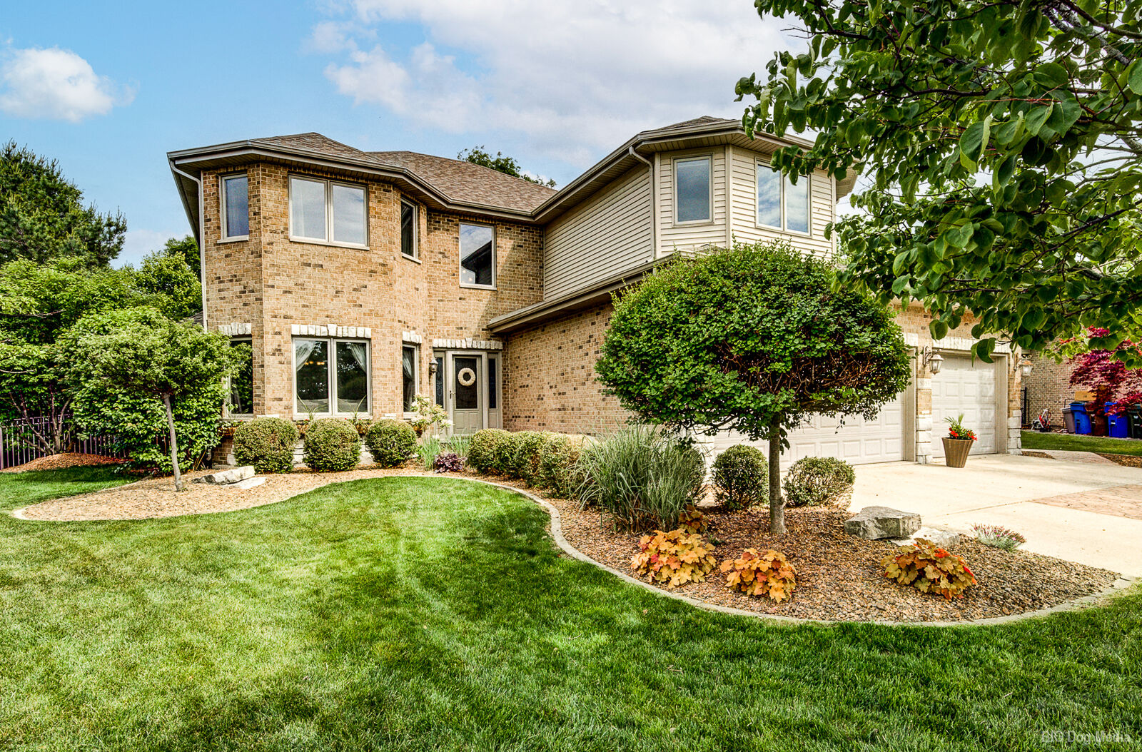 Property Photo:  8053 Duane Drive  IL 60423 