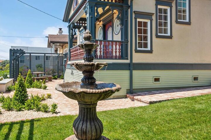 Property Photo:  530 Grand Avenue  CA 94080 