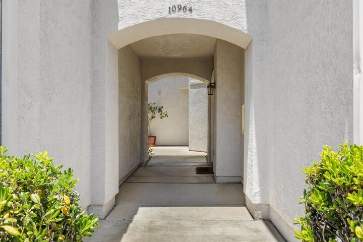 Property Photo: 10964 Ivy Hill Drive 3 CA 92131