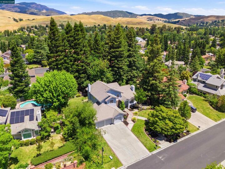 Property Photo:  130 Summerfield St  CA 94506 