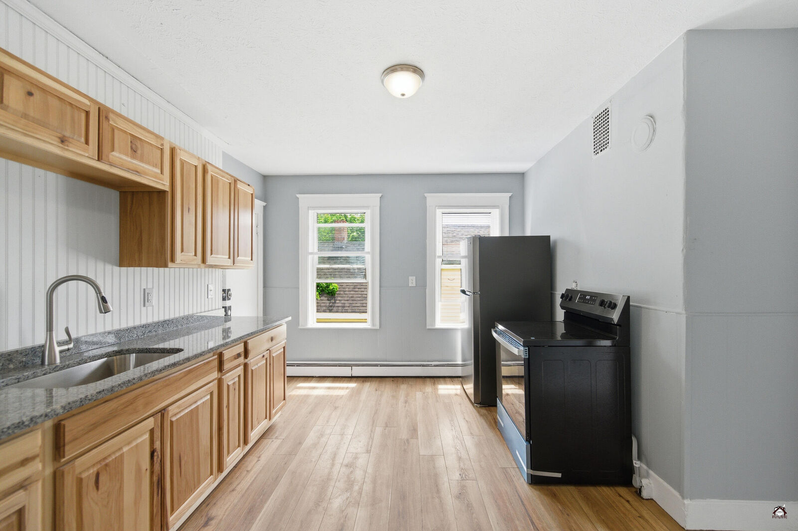 Property Photo: 166 Bartlett Street ME 04240