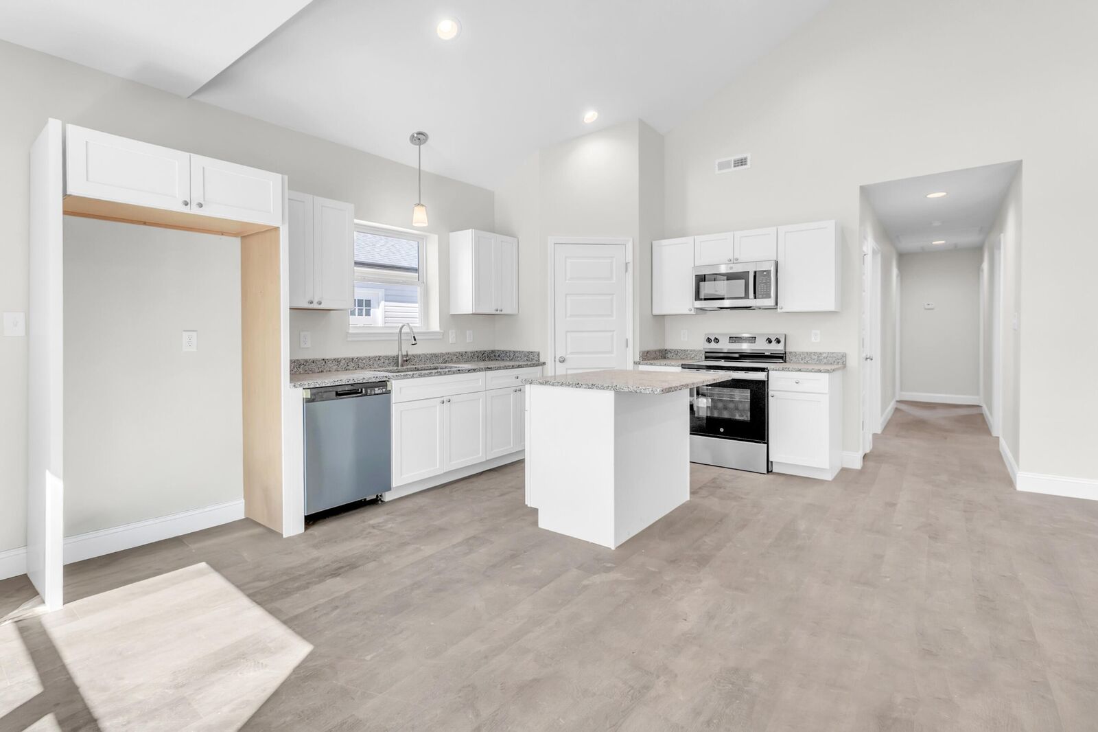 Property Photo:  125 Lindon Street  TN 37307 
