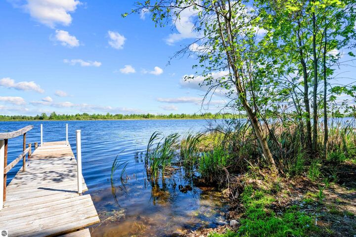 Property Photo:  2670 Plainfield Road  MI 48739 