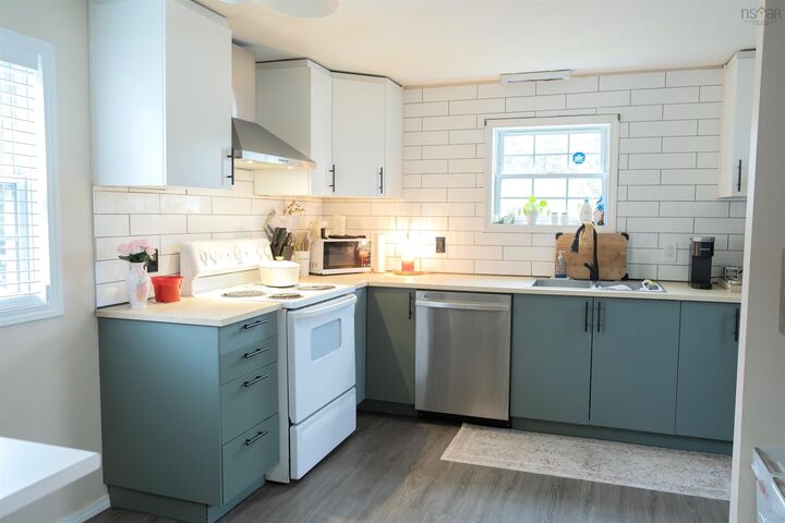 Property Photo: 275 Circle Drive NS B3E 1C1