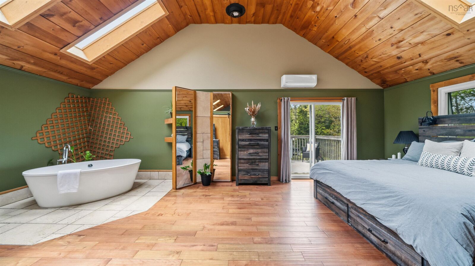 Property Photo:  832 Myra Road  NS B3E 1G5 