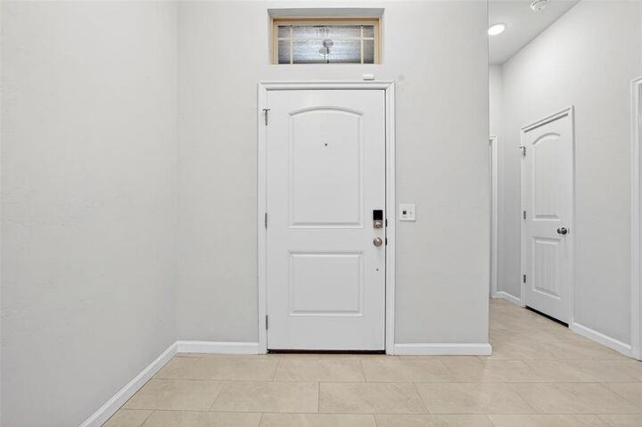 Property Photo: 3045 NW 184th Terrace OK 73012