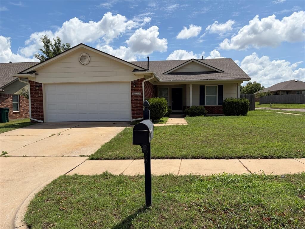 Property Photo: 2704 Fennel Road OK 73128