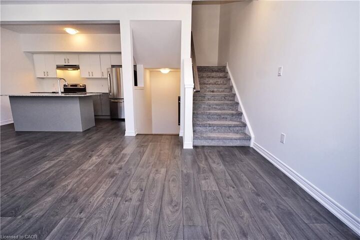 Property Photo: 10 Birmingham Drive 129 ON N1R 0C6