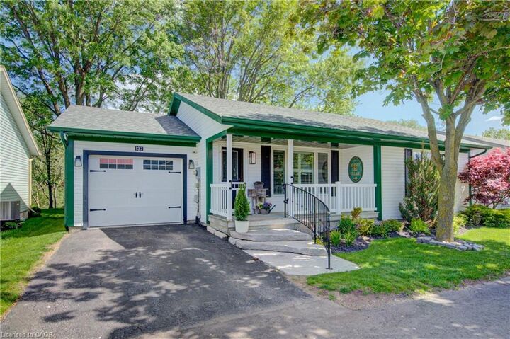 Property Photo: 137 Wesley Crescent ON N2J 4G8