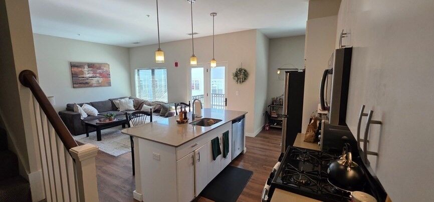 Property Photo:  560 Moody 2-C  MA 02452 