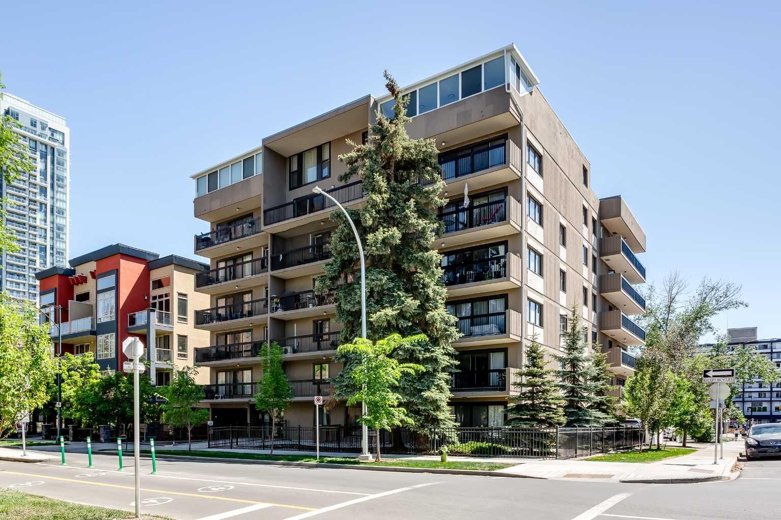 Property Photo: 1033 15 Avenue SW 204 AB T2R 0S5