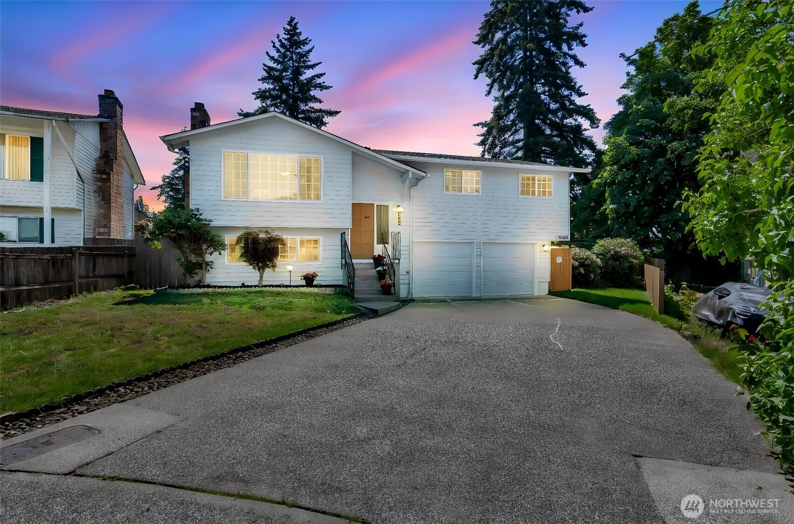 Property Photo: 18925 49th Place W WA 98036