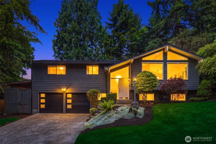 Property Photo:  604 S 302nd Street  WA 98003 