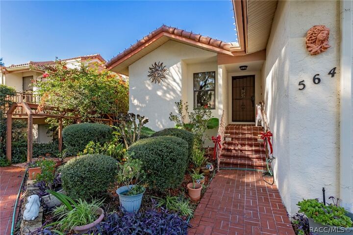 Property Photo:  564 San Remo Circle  FL 34450 