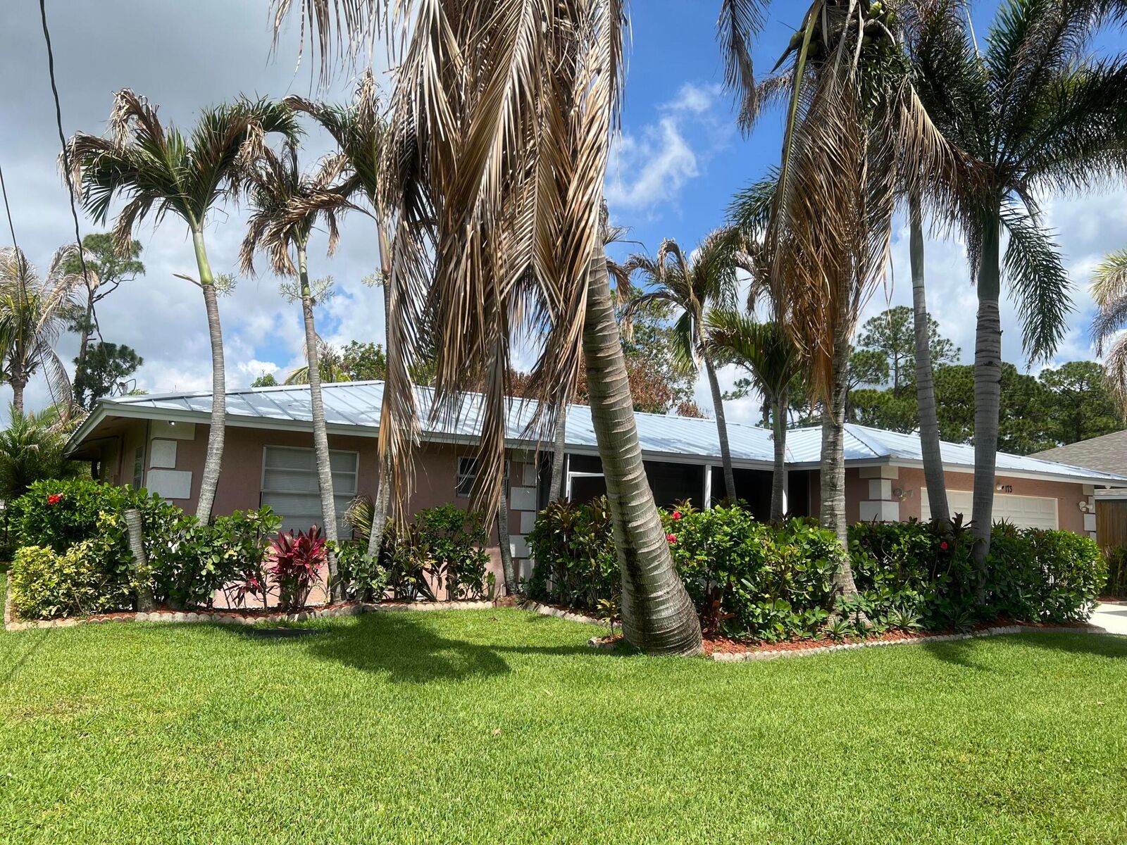 Property Photo: 173 SE Fallon Drive FL 34983