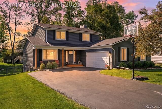 Property Photo: 2351 Recreation Drive MI 48324