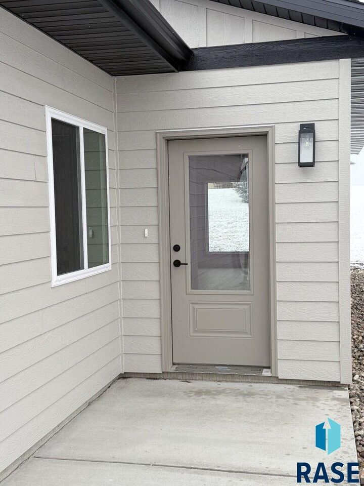 Property Photo: 1104 S 6th Ave IA 51246