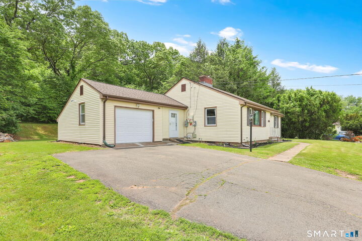 Property Photo:  359 Oakland Road  CT 06074 