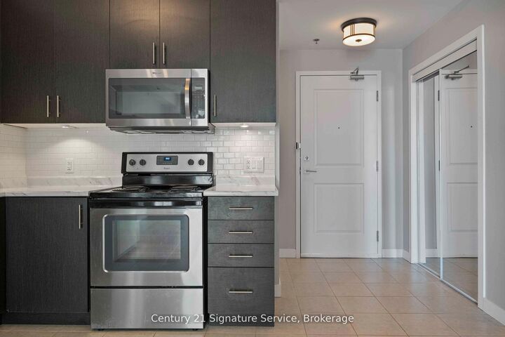 Property Photo: 2486 Old Bronte Road 405 ON L6M 0Y4