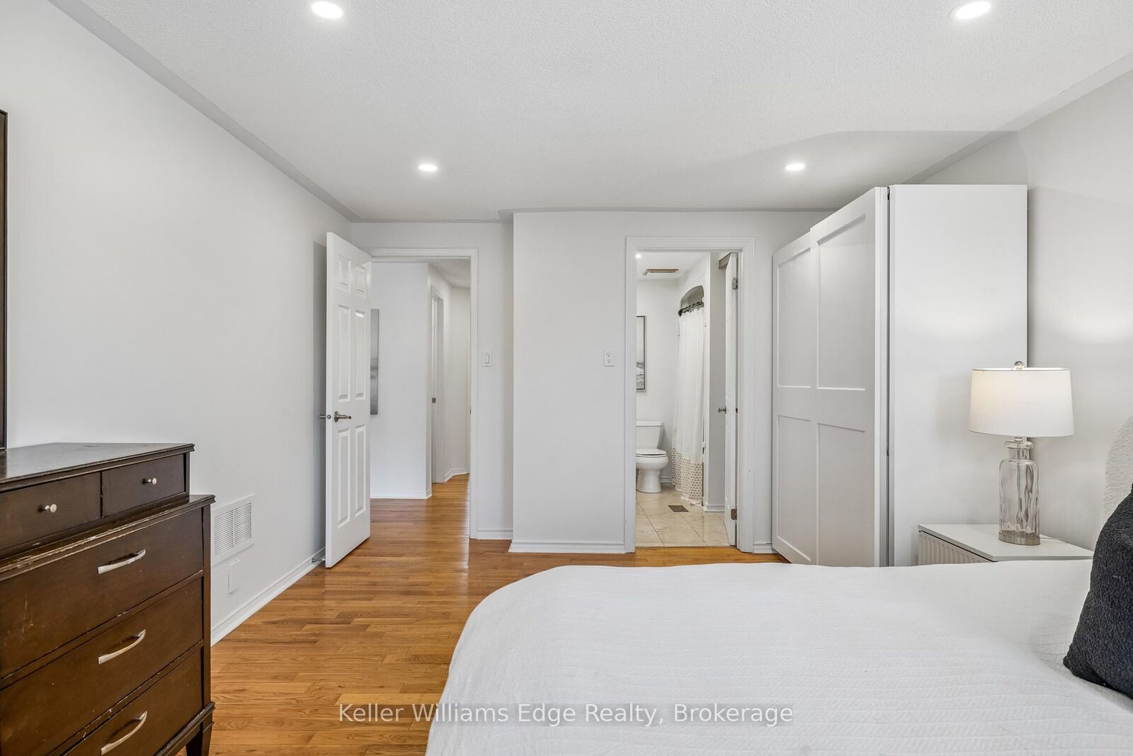 Property Photo: 1134 Leewood Drive ON L6M 3B7