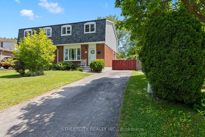 22 Vincent Crescent — photo 1