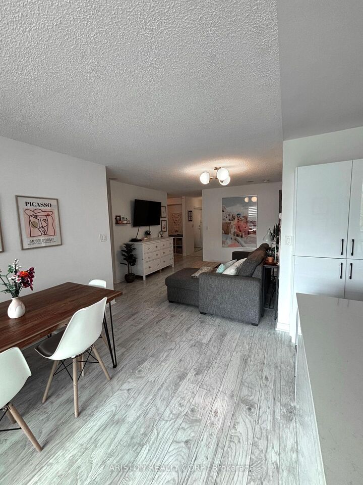 Property Photo:  745 New Westminster Drive 409  ON L4J 8J9 