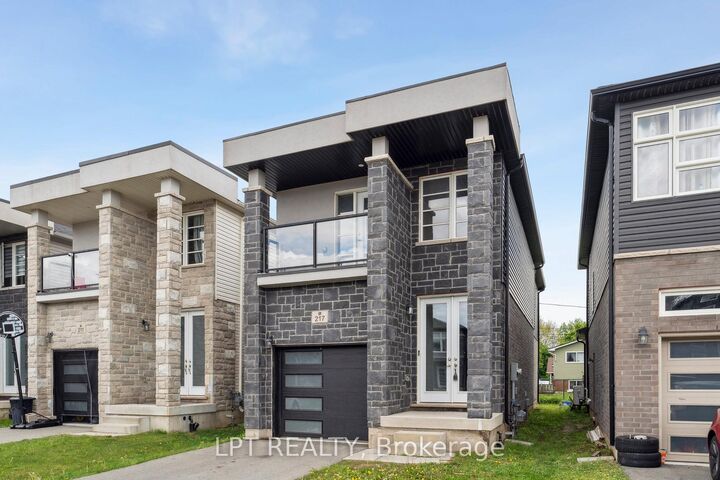Property Photo: 217 Louise Street ON L3B 1T2