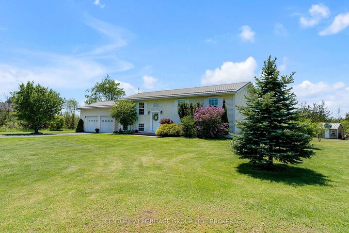 Property Photo: 120 Pinecrest Road S ON K0K 2S0