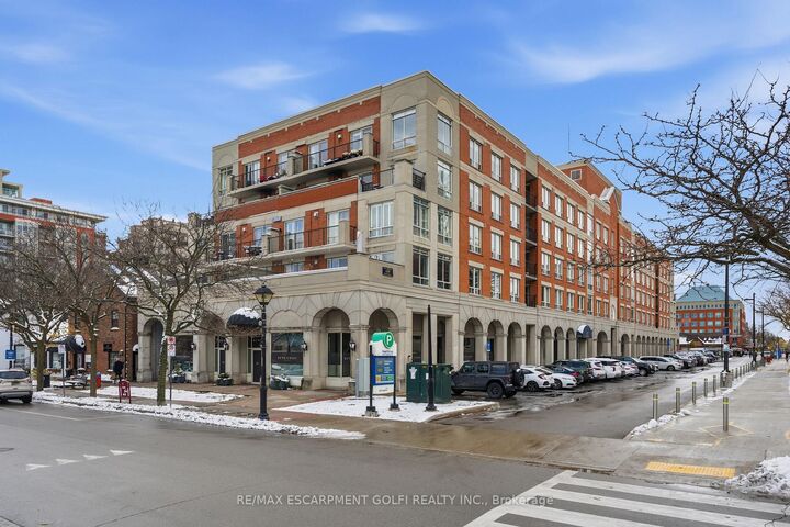 Property Photo: 430 Pearl Street W 403 ON L7R 4J8