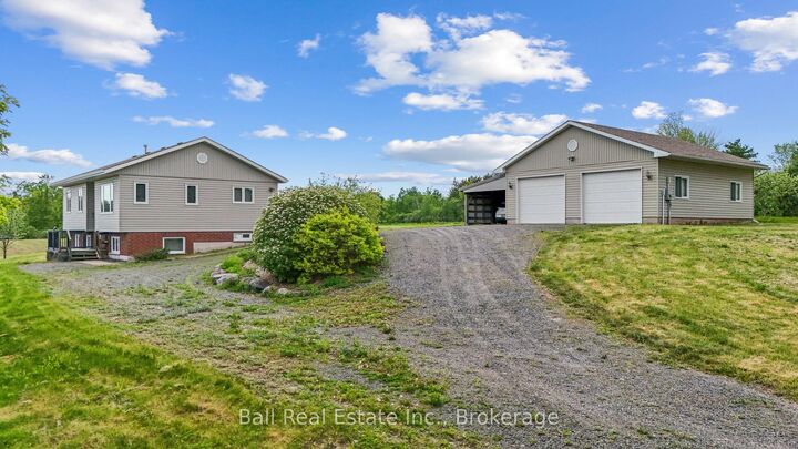 Property Photo: 1869 Vansickle Road ON K0L 1Z0