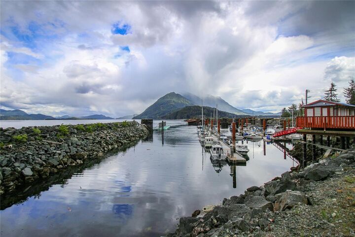 Property Photo:  709 Sayward Rd  BC V0P 1R0 