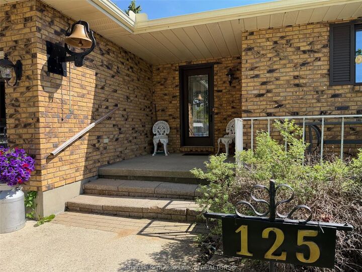 Property Photo: 125 Bruinsma Avenue ON N8A 5C4