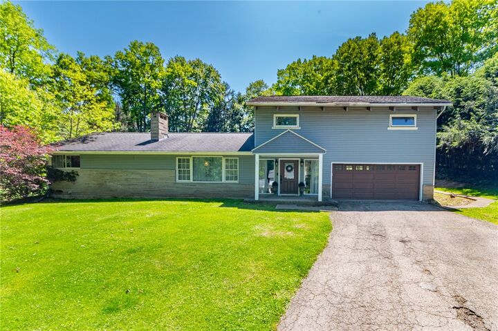 Property Photo: 468 Cherokee Dr PA 16001