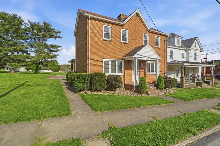 Property Photo:  304 Liberty St  PA 15473 