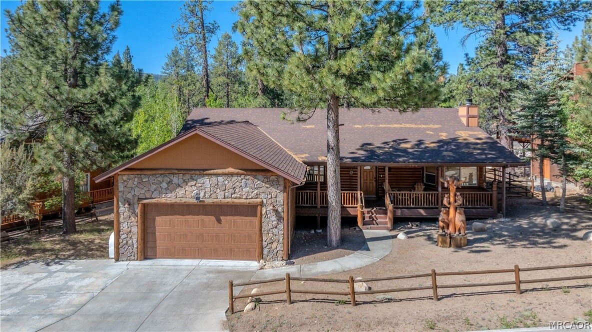 Property Photo: 166 N Teakwood Drive CA 92315