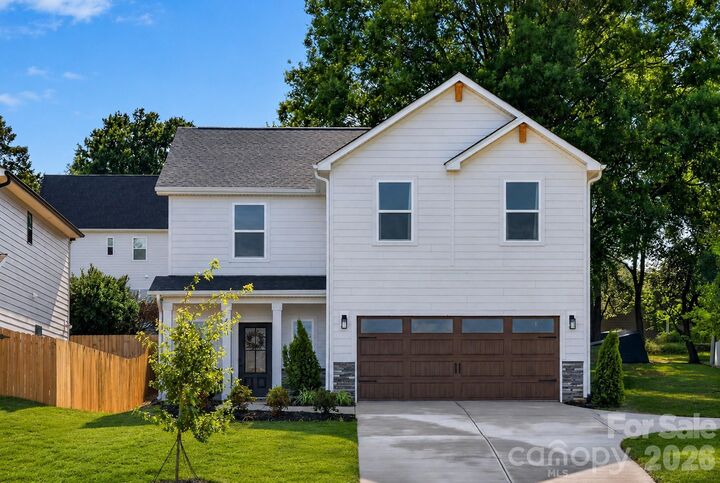 Property Photo: 433 Huntersville Concord Road NC 28078