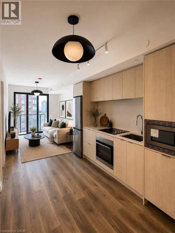 Property Photo:  1 Jarvis Street 905  ON L8R 3J2 