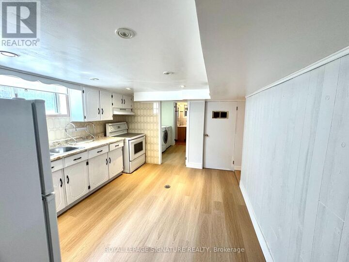 Property Photo:  36 Ashmore Avenue Lower  ON M8Z 4C4 