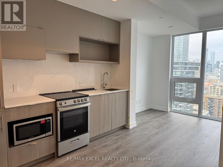 Property Photo:  100 Queen Street East 3512  ON M5C 0B5 