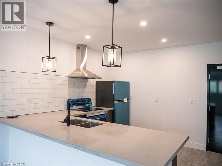 Property Photo: 284 James Street North 5 ON L8R 2L3