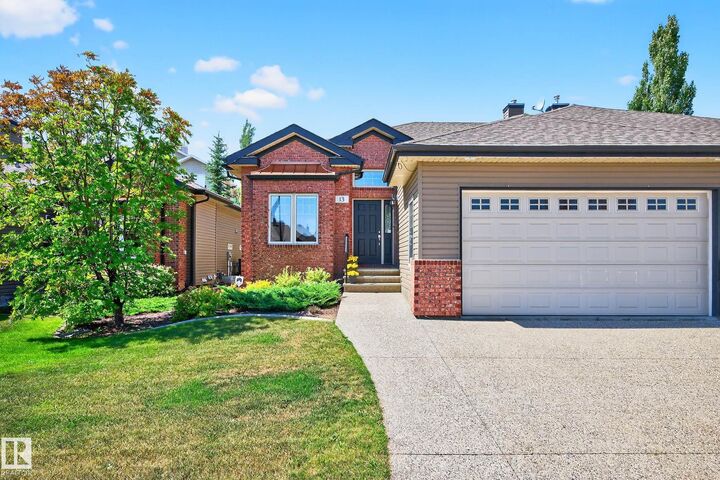 Property Photo: 13 Oakcrest Terrace AB T8N 3L1