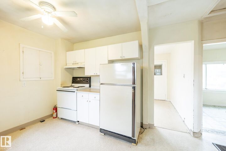 Property Photo:  10235 106 Street  AB T7P 1W4 
