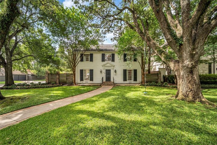 Property Photo: 3105 Locke Lane TX 77019