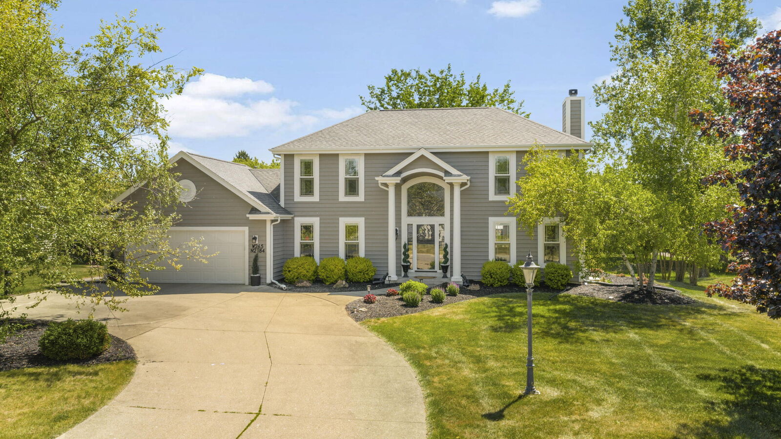 Property Photo: W265n2184 Sawgrass Ln WI 53072